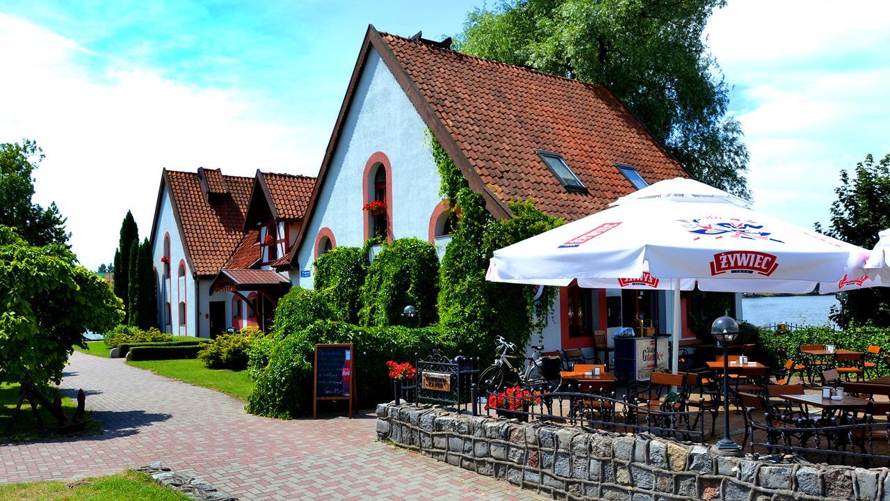 Hotel Tawerna Kaper Iława Exterior foto